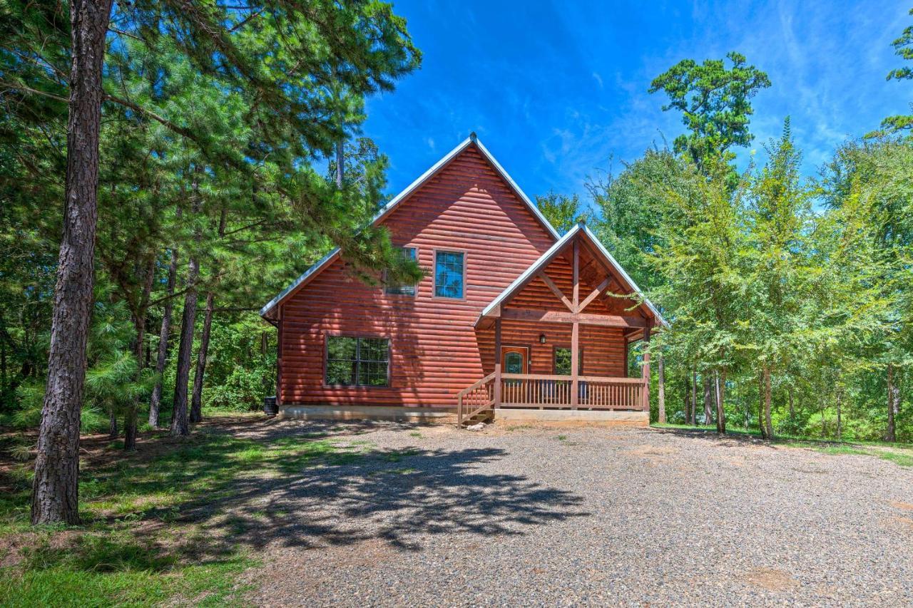 Cabin With Hot Tub And Games, 4 Mi To Beavers Bend! Broken Bow Exteriér fotografie